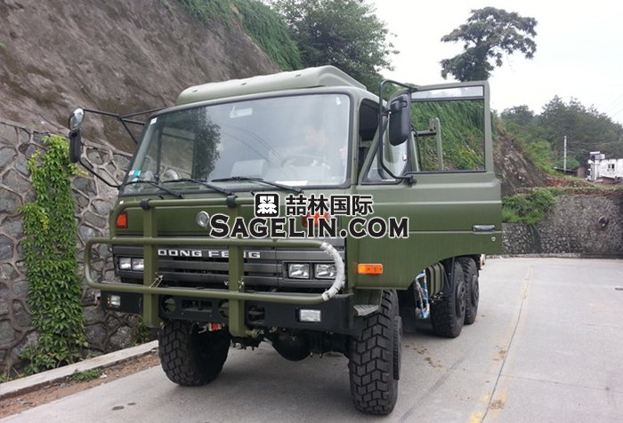 EQ2102N 平头双排座6×6三吨半柴油军用越野汽车